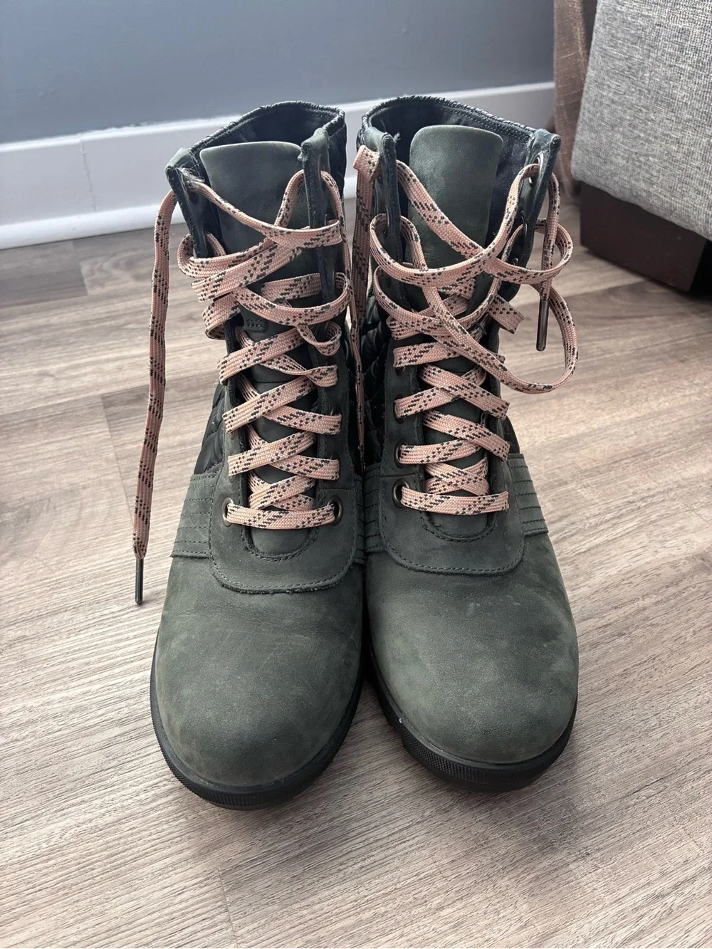 Sorel Lexi wedge boots green